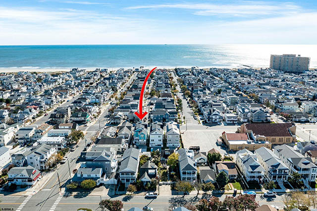 110  Atlantic - , OCEAN CITY