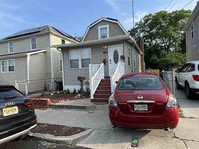 111  Loraine - , PLEASANTVILLE