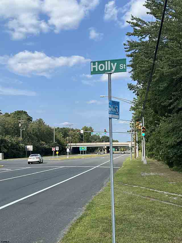 5827  Holly - , MAYS LANDING