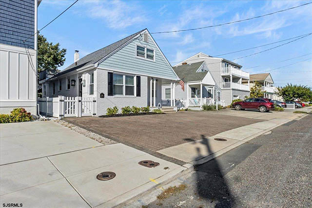 338  36th St S - , BRIGANTINE