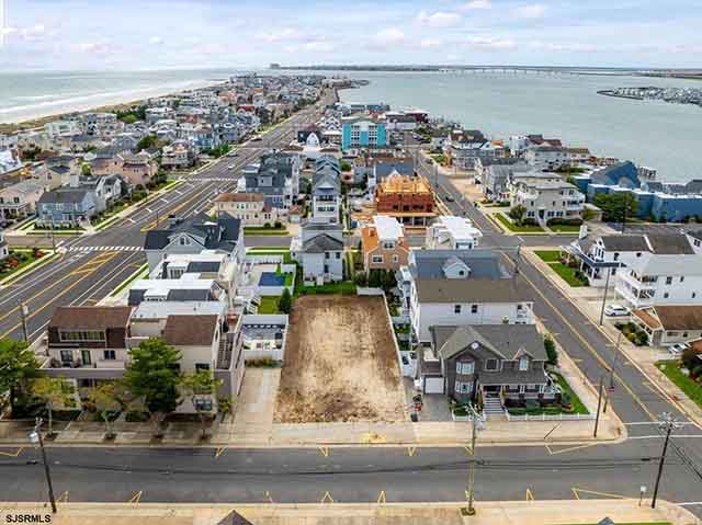 4 S 27th - , LONGPORT