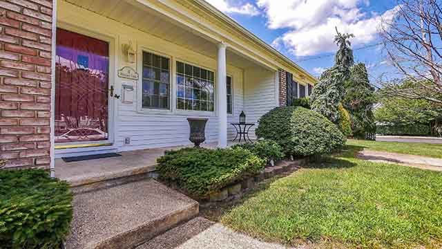 1  Highland Ct. - , LINWOOD