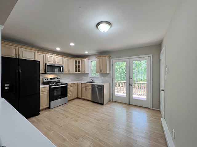 6029  English Creek Ave - , EGG HARBOR TOWNSHIP