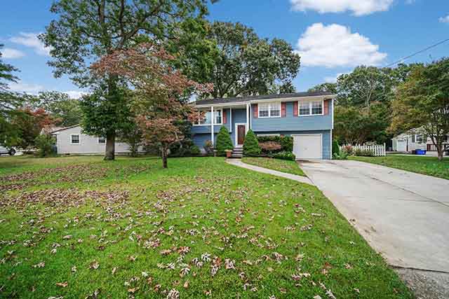 2300  Oak Ave - , NORTHFIELD