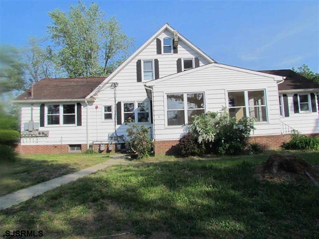 6074  Black Horse Pike - , MAYS LANDING