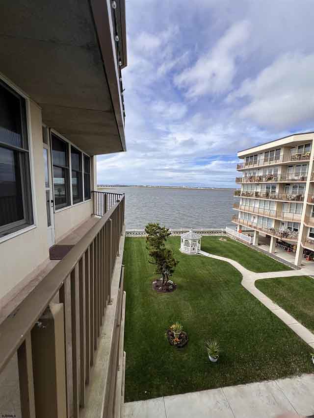 500  Bay Ave - , OCEAN CITY