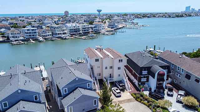 454  West Shore - , BRIGANTINE