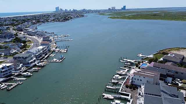 454  West Shore - , BRIGANTINE