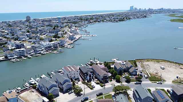 454  West Shore - , BRIGANTINE