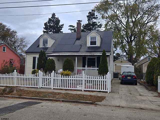 28  Tunis - , PLEASANTVILLE