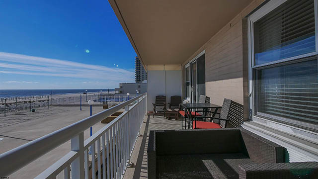 9400  Atlantic - , MARGATE CITY