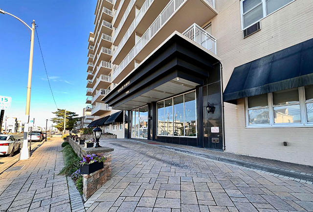 9400  Atlantic - , MARGATE CITY